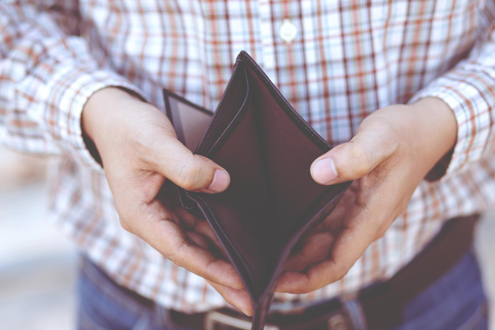 Что делать, если нечем платить кредиты, а их много и ты уже в тупике - советы юриста