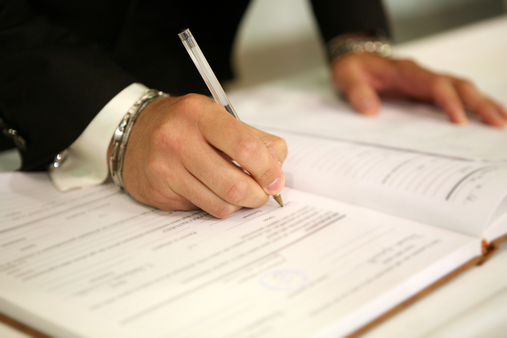 Доведение до самоубийства: кто несет ответственность