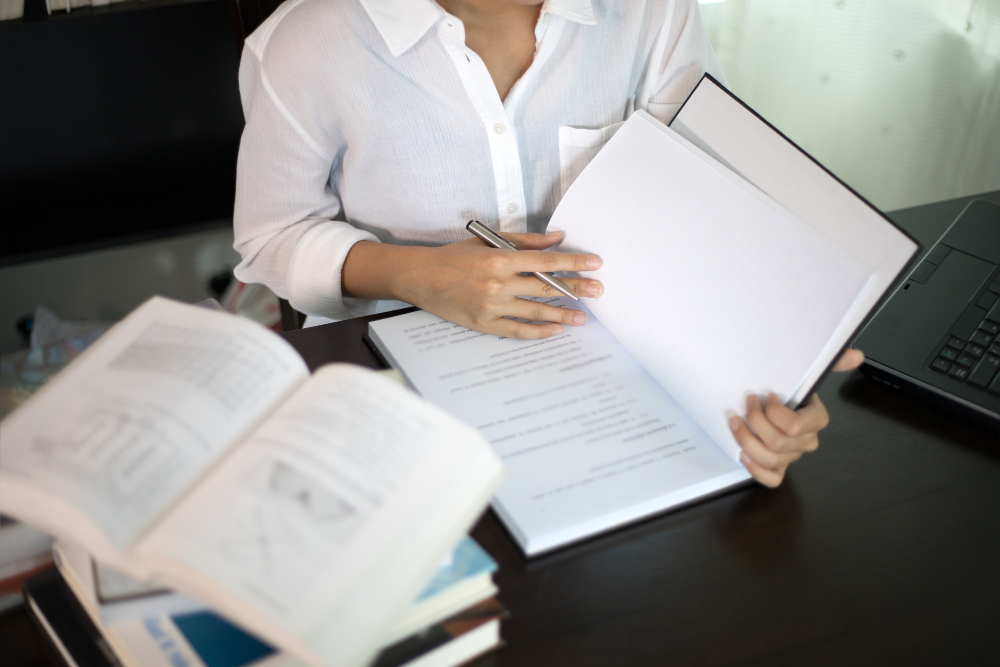 Негаторный иск: теория и практика применения